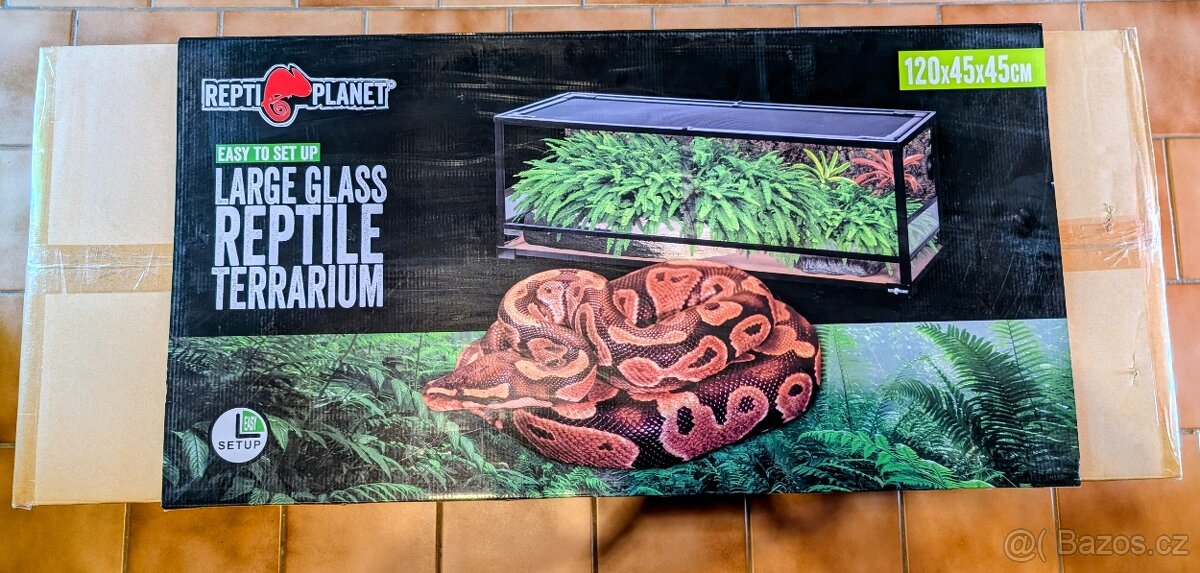 Nové Terárium a příslušenství na prodej - ježek bělobřichý