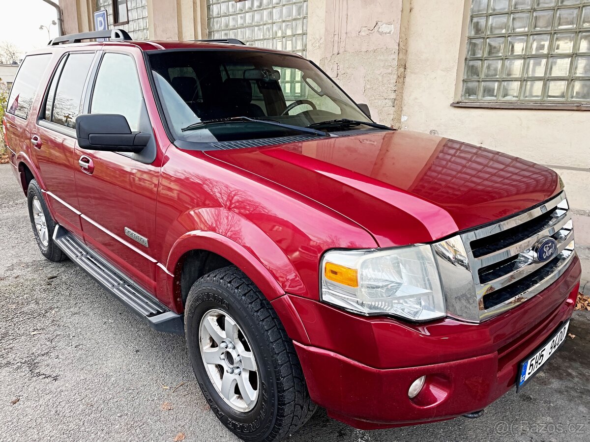FORD EXPEDITION 5.7 V8 LPG 1.MAJITEL V ČR NOVÁ STK