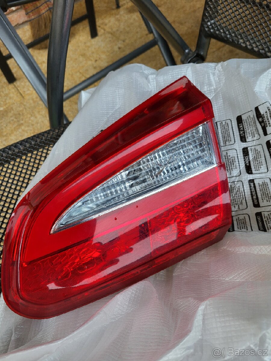 KIA CEED MK2 HB pravé zadní vnitřní LED světlo