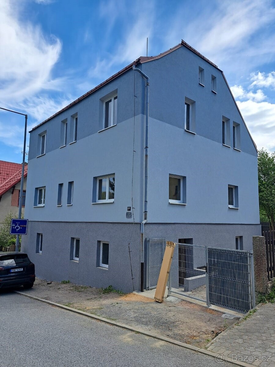 Pronájem mezonetu 4+kk - U zastávky, Jablonec nad Nisou