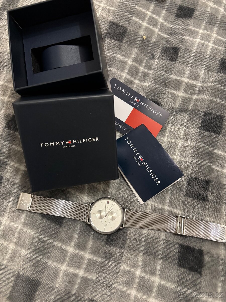 Dámské hodinky Tommy Hilfiger