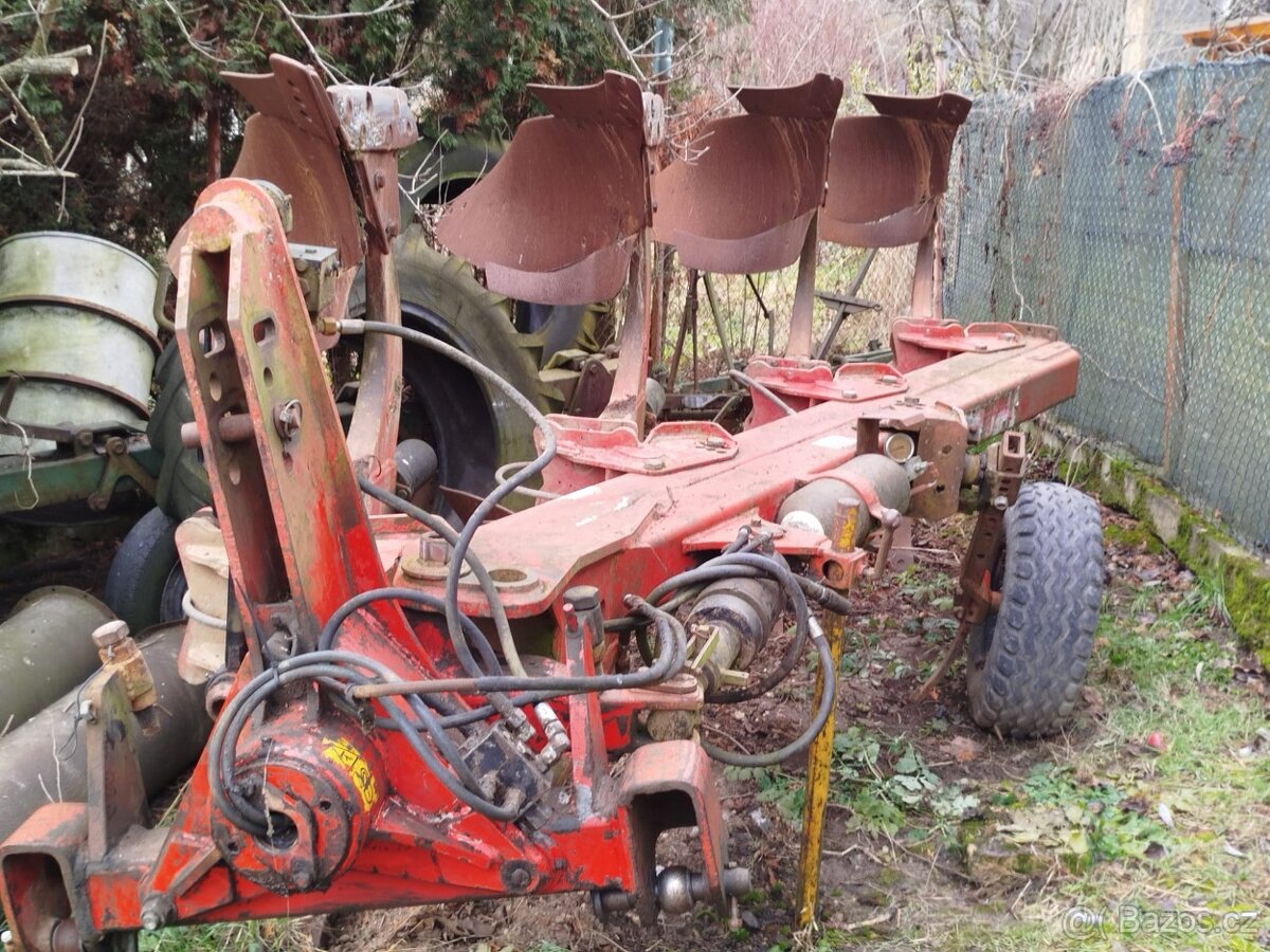 Pluh Gregoire Besson 4+1