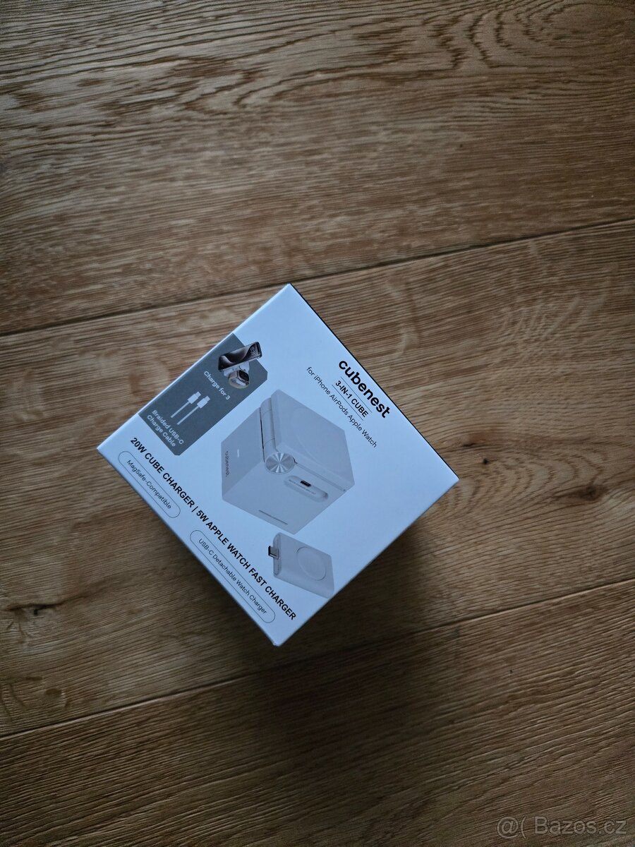 Cubenest 3v1 bezdrátová magnetická nabíječka