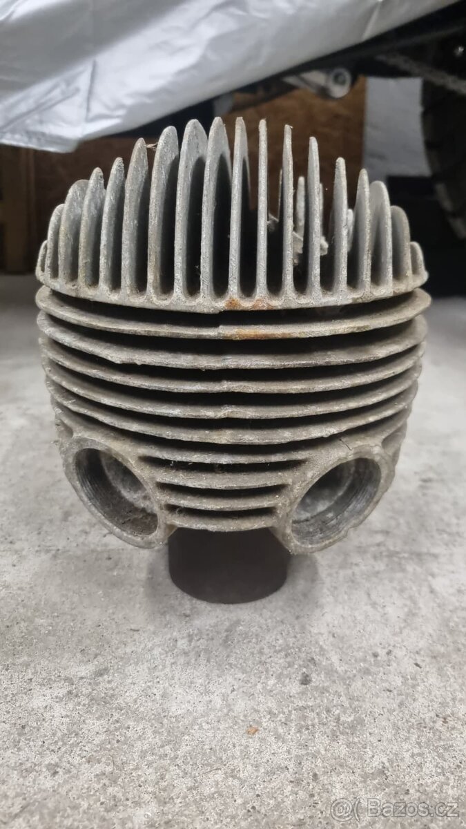 jawa 553 libenac Válce a hlavy