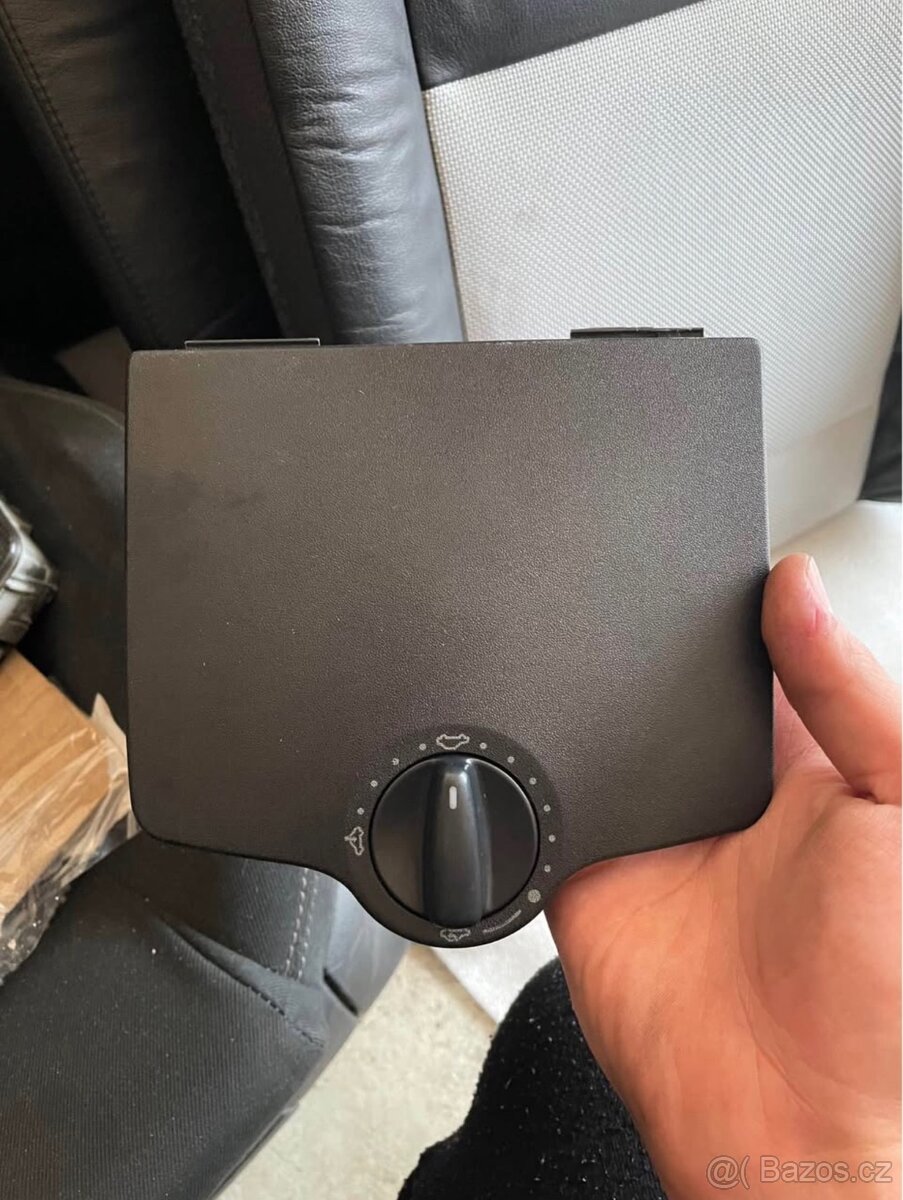 Ovládání střešního okna Octavia 1