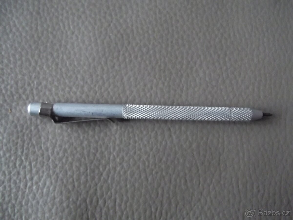 Rýsovací jehla s tvrdokovovým hrotem