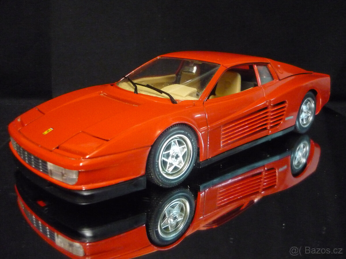 Ferrari Testarossa 1984 Bburago 1/18