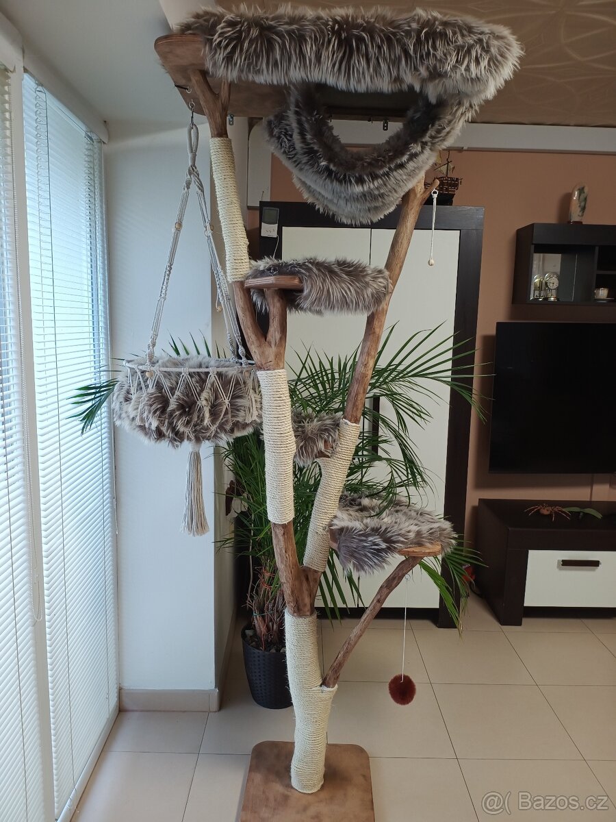 Luxusní kočičí strom, škrabadlo