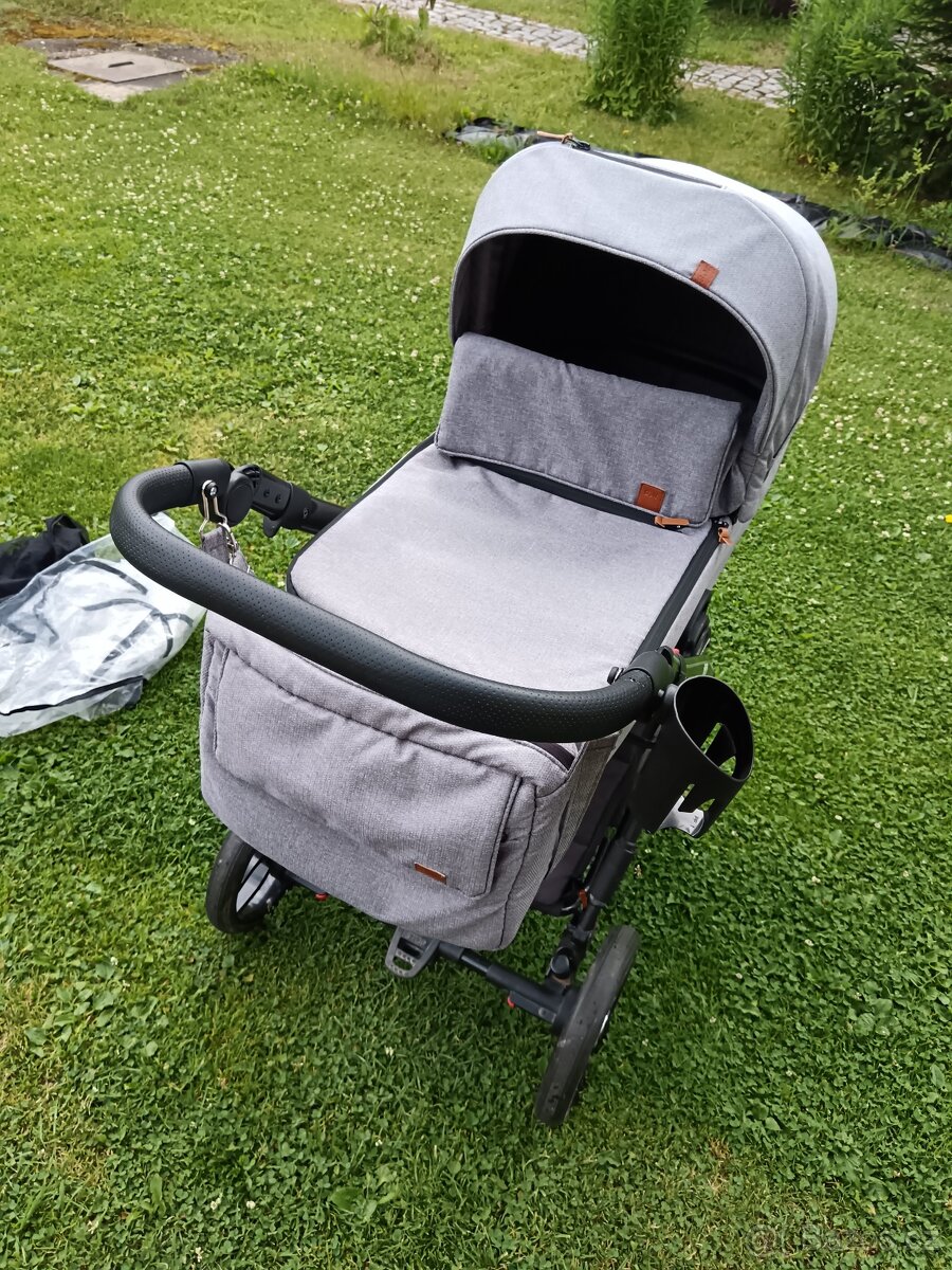 Nabízím kočárek BabyMax