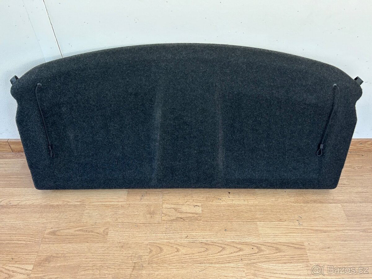 Toyota Auris plato do kufru