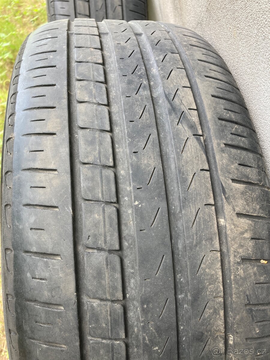 Bazar PIRELLI 235/40 R19 - 4 ks, cena za sadu