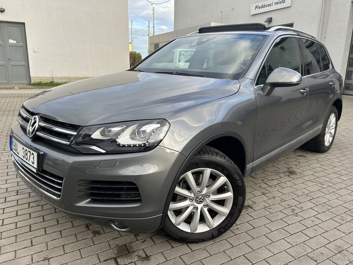 VW Touareg 3.0TDI 245k, serviska, 139tis. km