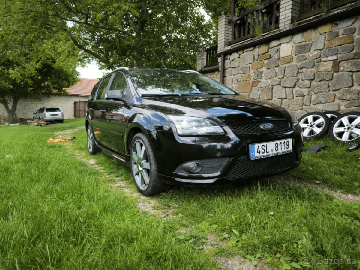 Ford Focus mk2 Titanium 2.0