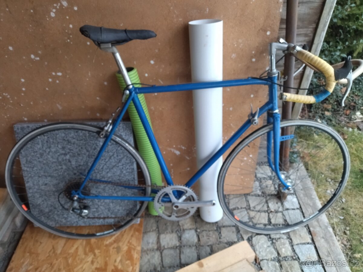 Favorit na renovaci nebo díly