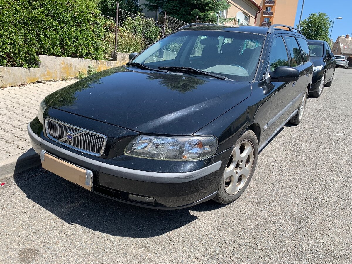 Volvo V70 D5