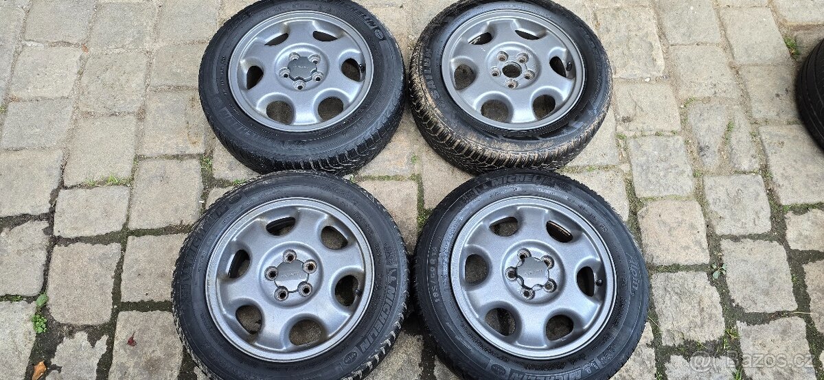 Zimní sada Subaru Legacy,15",5x100, 6x15" -185/60/15 - pošlu
