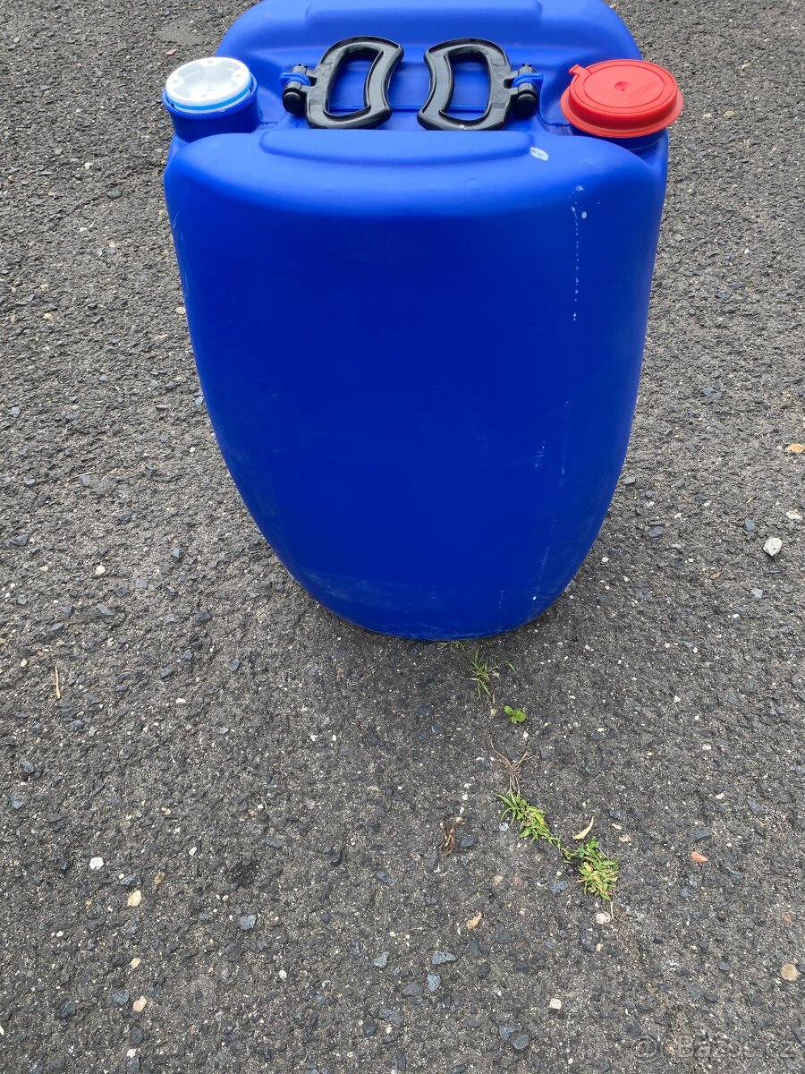 Plastové sudy 60l