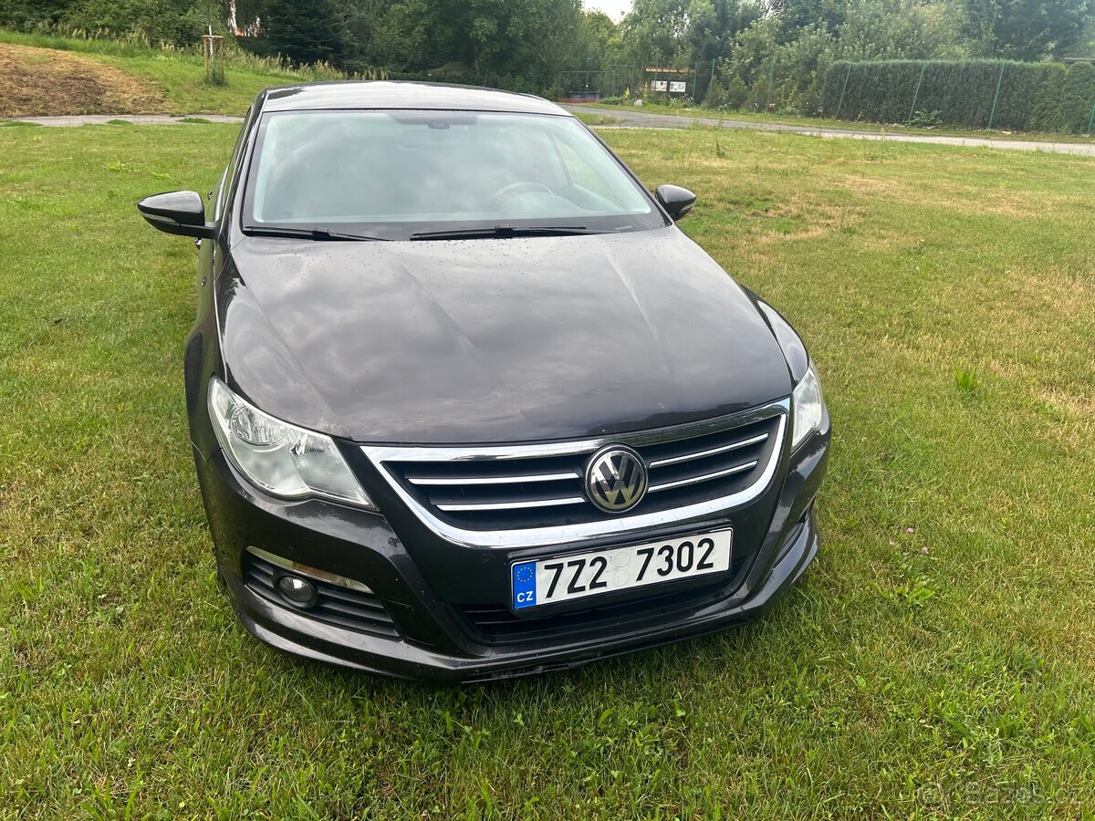 VW  2.0Tdi 103KW R-line  2012