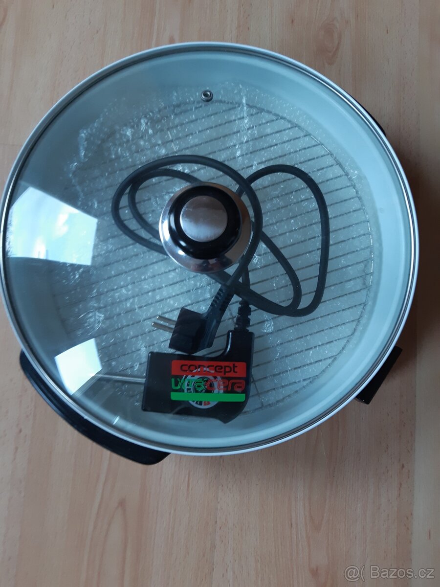 Elektrická pečící pánev VITACERA