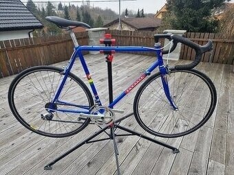 Prodám kolo Favorit F12 - PĚKNÝ VÁNOČNÍ DÁREK