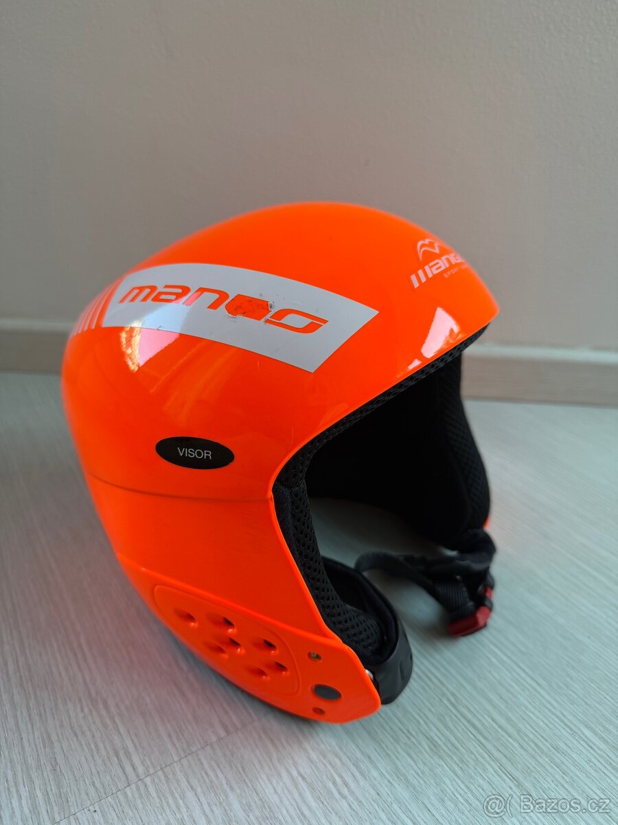 Dětská lyžařská helma Mango GA300 GARA (vel. 53–56 cm)