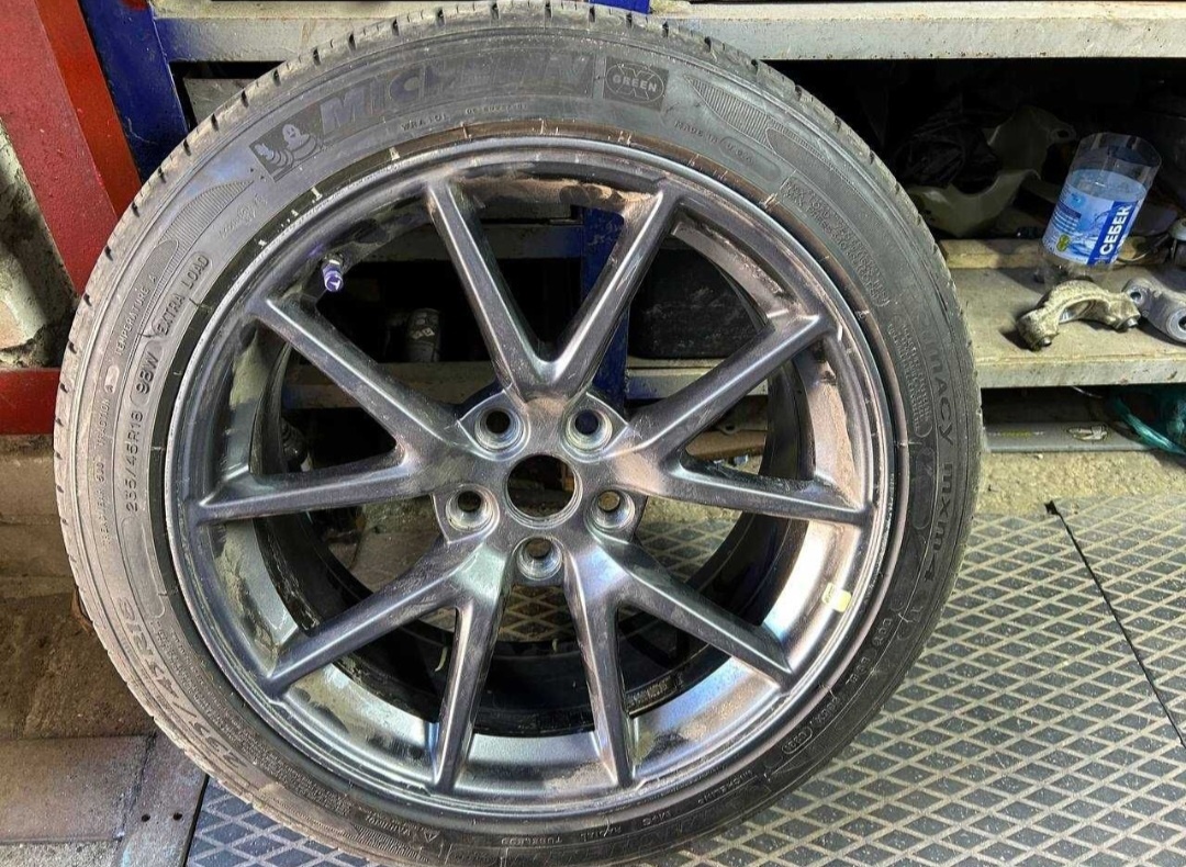Alu kola 5x114,3 19" MichelinTesla Model 3