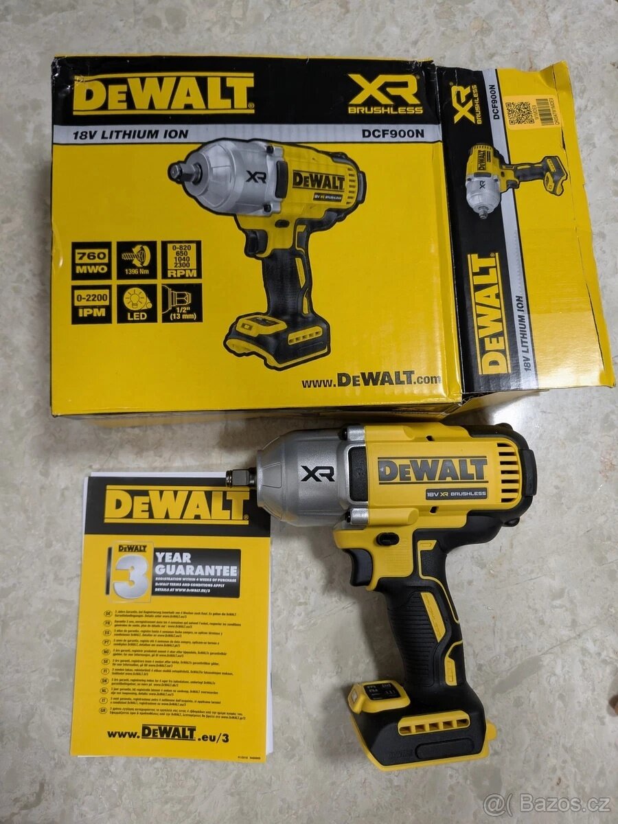 Rázový utahovák 18V DeWalt DCF900N