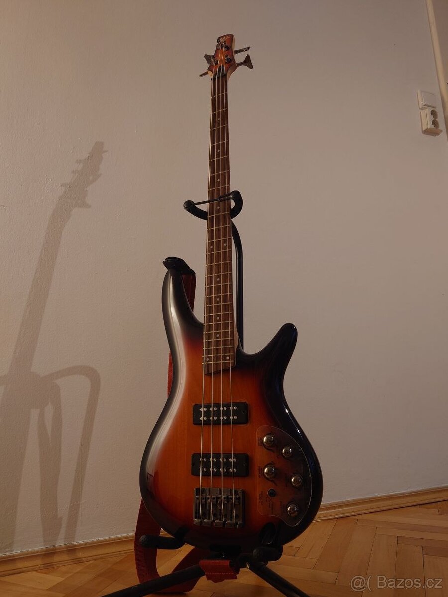 Ibanez SDGR Bass guitar & Fender Rumble 40 V3 kombo