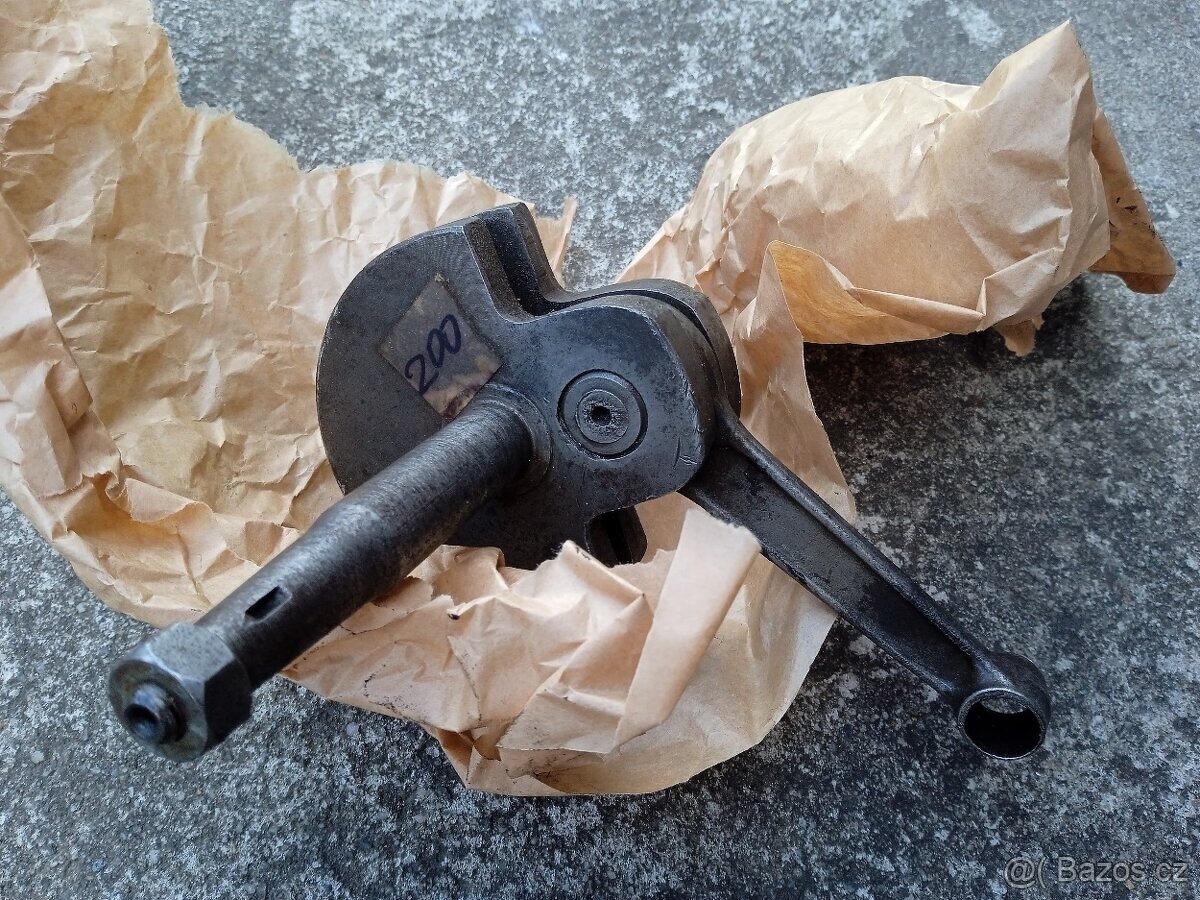 Klika, kdysi zrepasovaná, Stadion S11 a S22