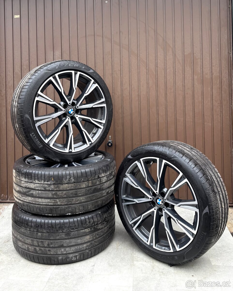 BMW R22 X7 Bmw Individual 22” Styling 758 5x112