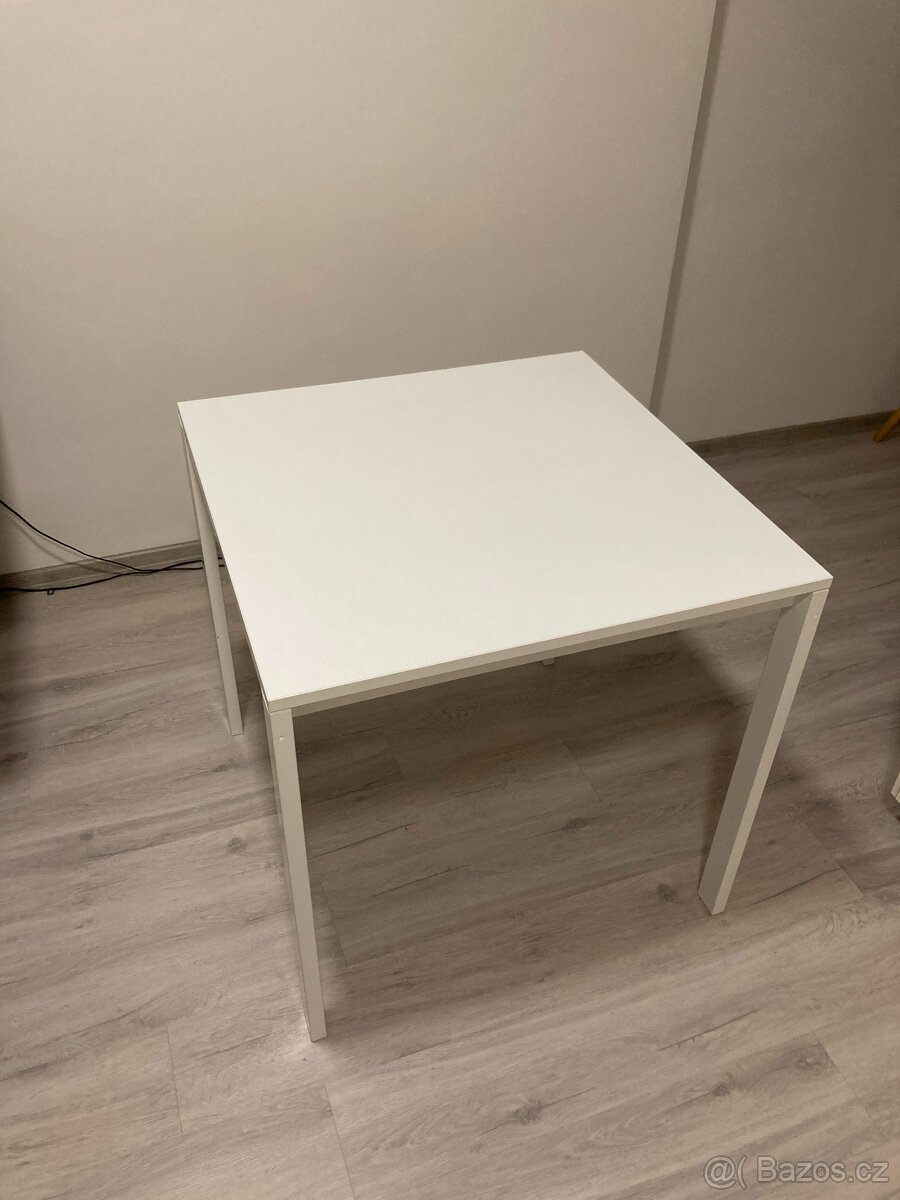 designový stůl + židle