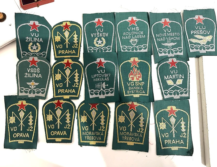 nášivky učiliště ČSLA sada