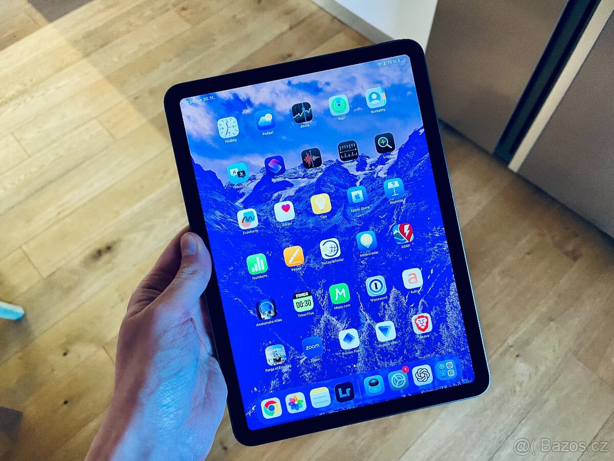 iPad Air - 5. generace 256GB, WiFi stav jako nový, záruka