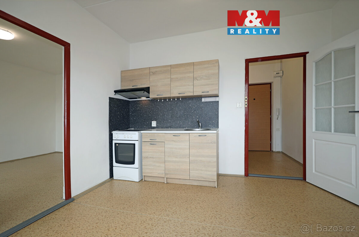 Pronájem bytu 1+1, 37 m², Sokolov, ul. Sportovní