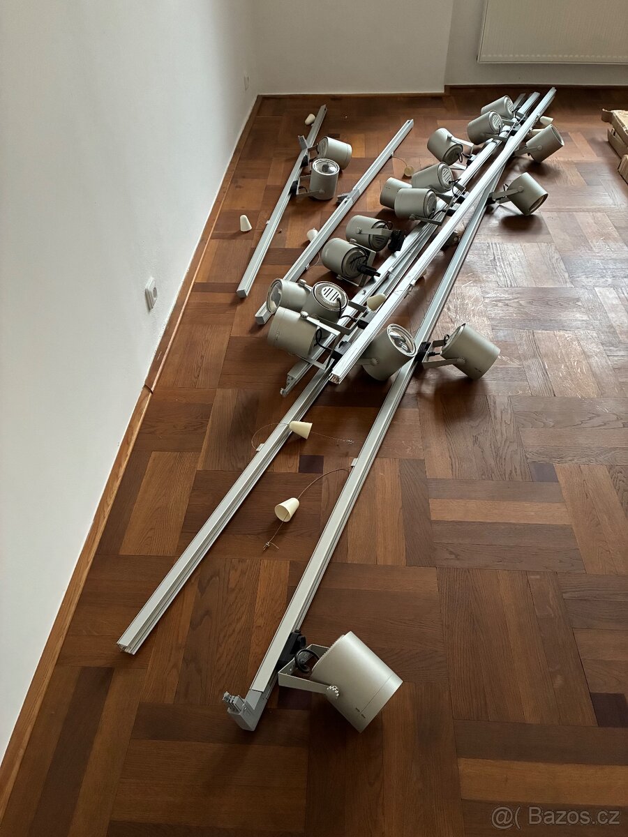 Stropní osvětlovací rampa hliníková