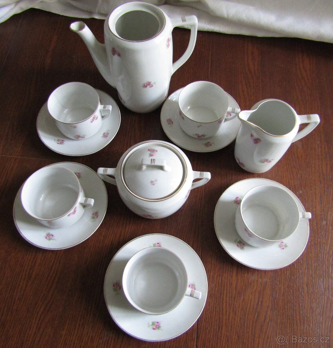 Set s růžovými kytičkami