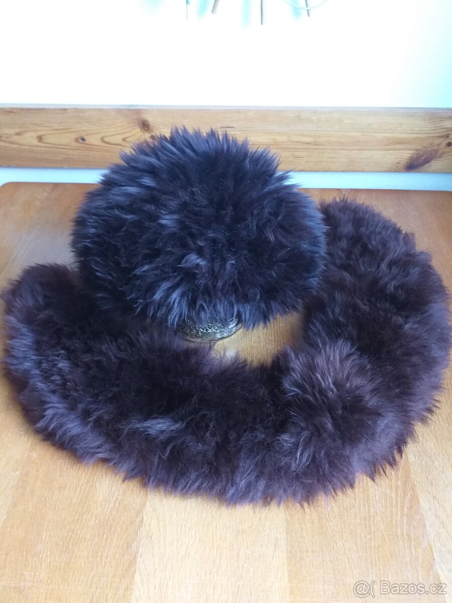 dámská kožešinová čepice + šál