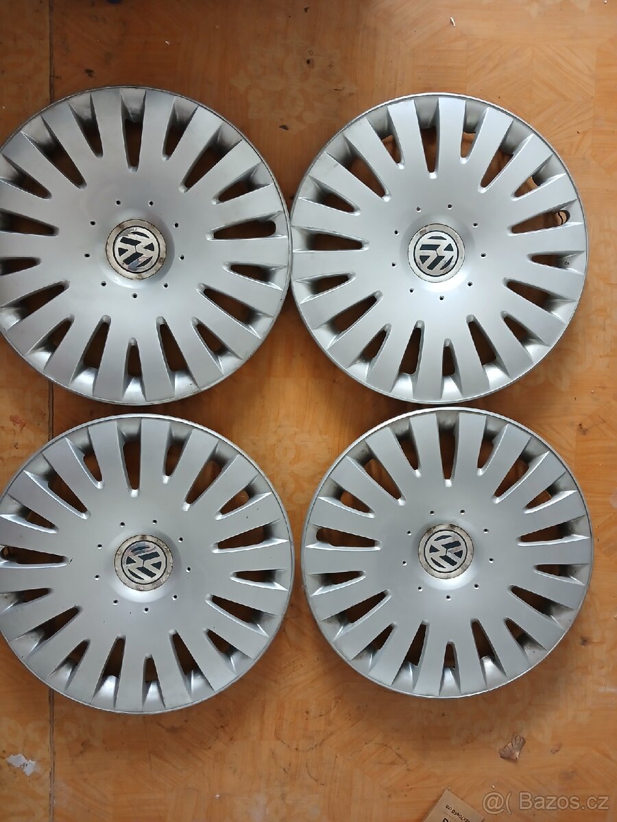 Prodám poklice VW 16"