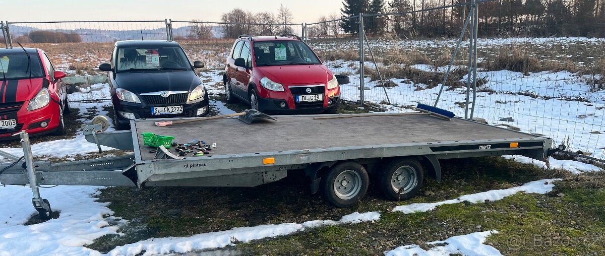 Přívěsný vozík / Autopřepravník Martz GT Plateau