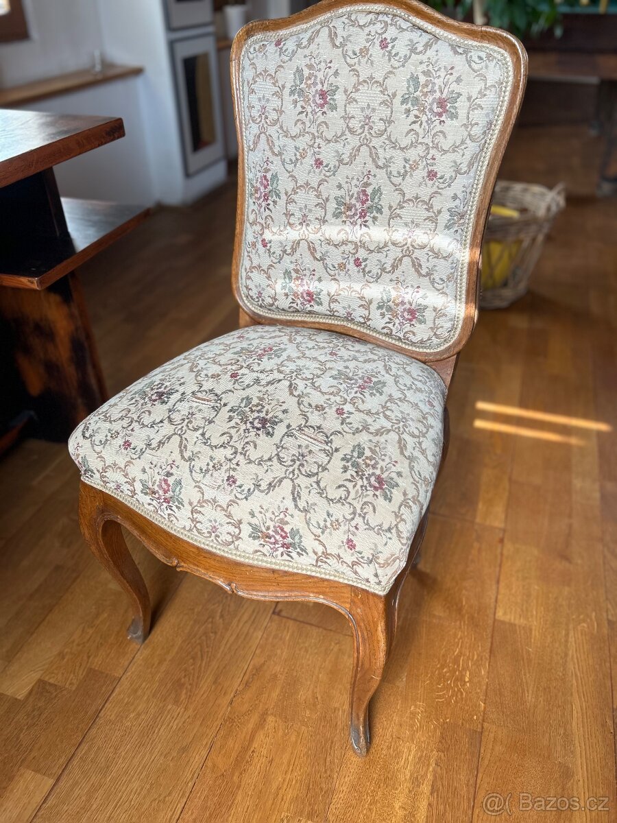 Prodám starožitnou židli