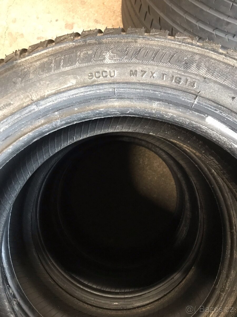 175/55 R15 Bridgestone, zimní sada pneumatik, 1ks-450,-Kč