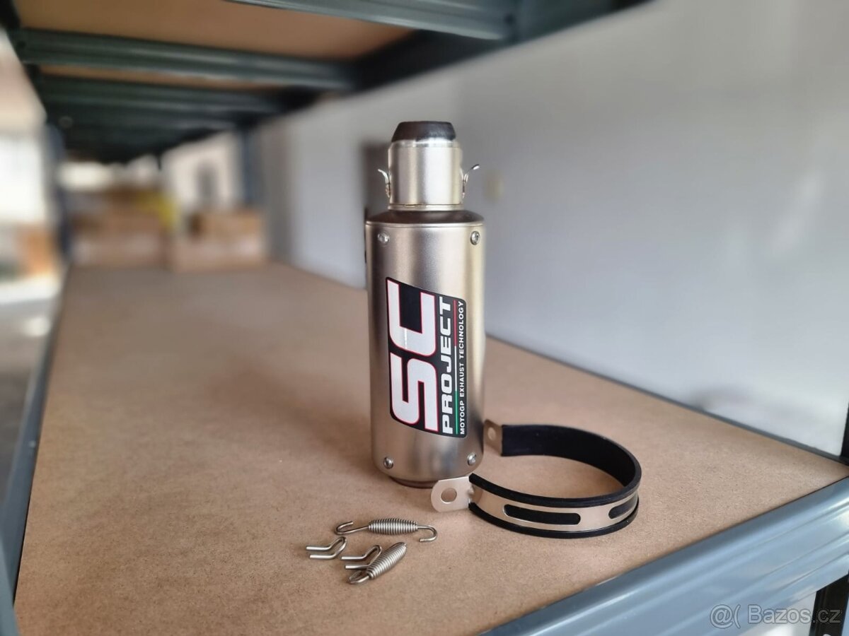 Prodám nový, nepoužívaný výfuk na motorku s logem SC Project