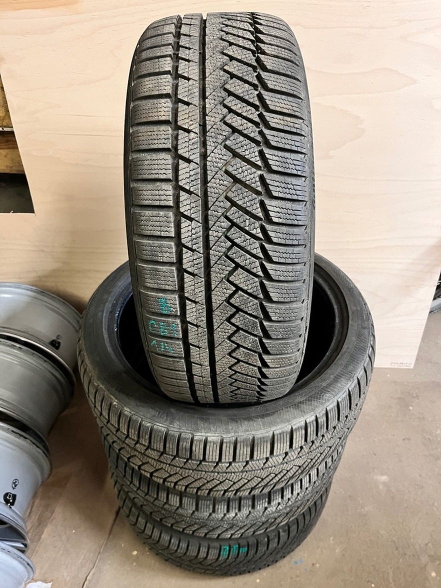 225/40 R18 XL 92V Continental TS 850 - ZIMNÍ - 8mm DOT 019