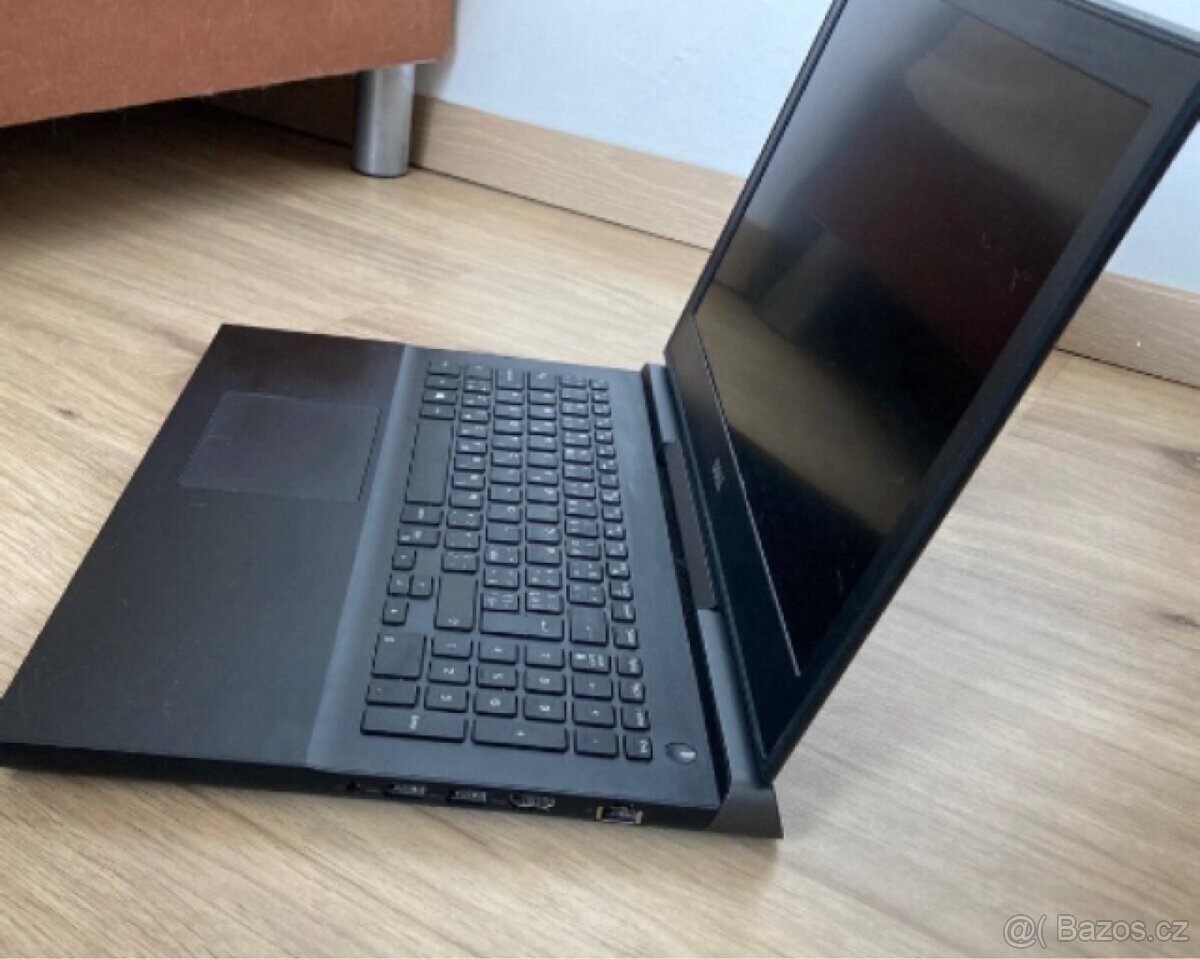 Dell Inspiron 15