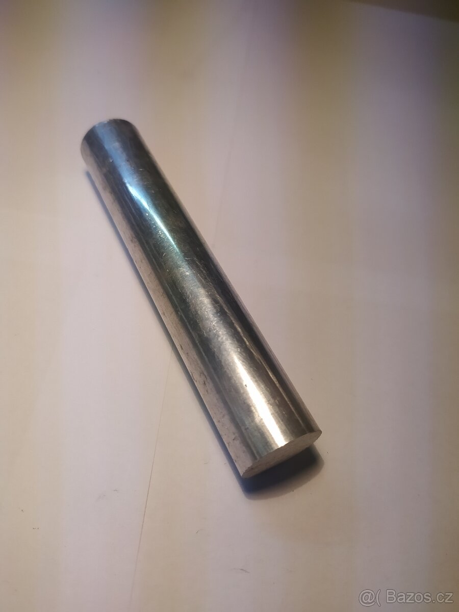 Hliník tyč pr. 18x195mm