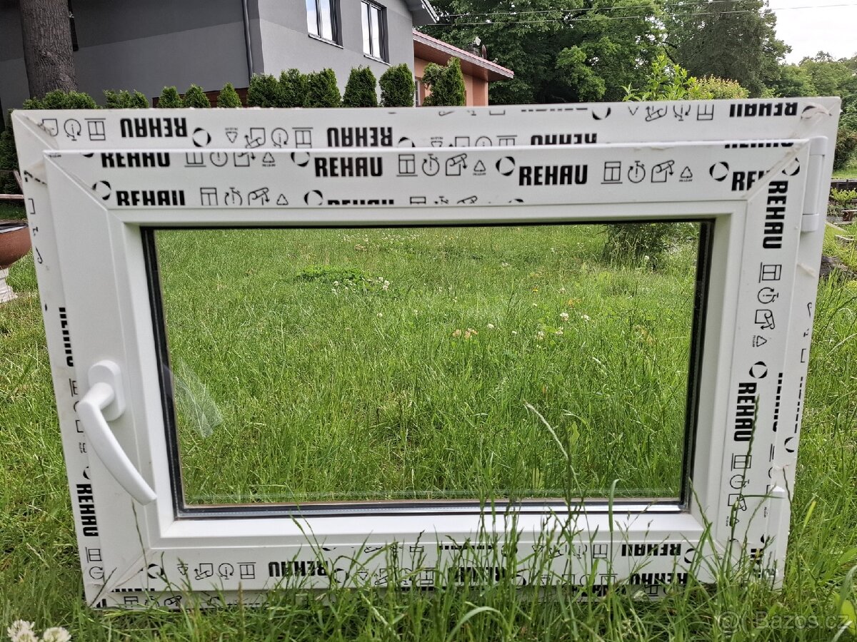 Prodám nové okno Rehau 80x 55,5cm