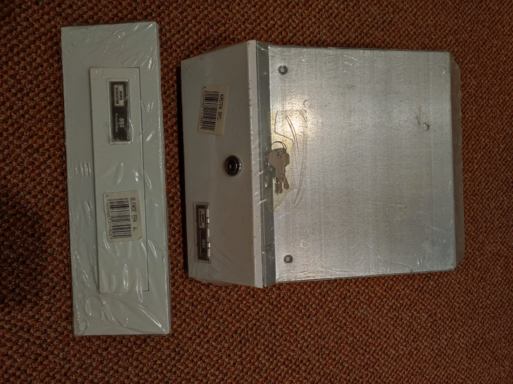 Poštovní schránka Burg-Wachter 894 + čelní panel 895