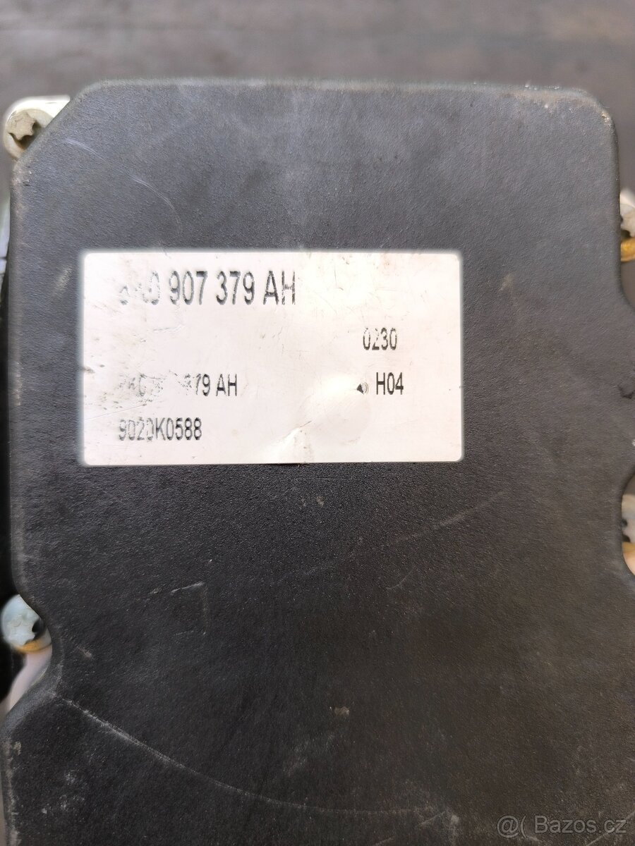 8K0 907 379 AH Řídicí jednotka ABS ESP