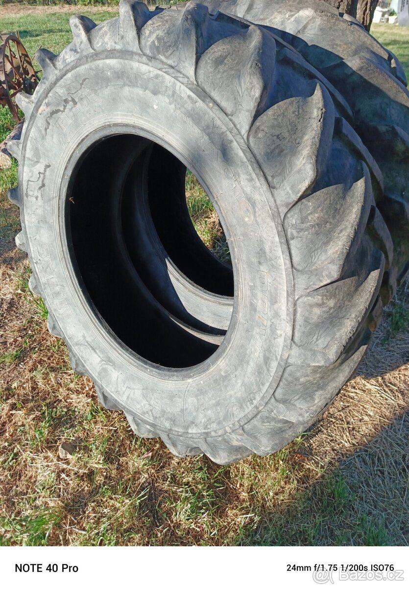Pneu Zetor 16,9/30