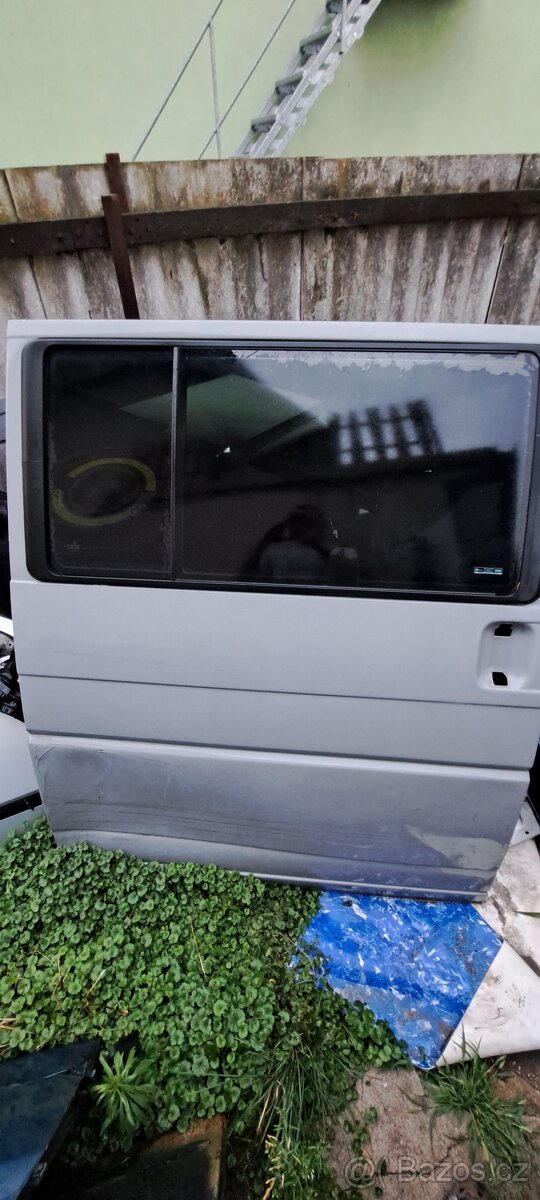 Bocni soupaci dvere vw transporter t4 caravelle soupaci okno